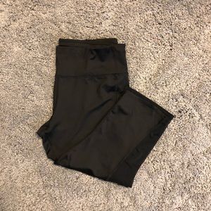 Athletic cropped leggings bundle